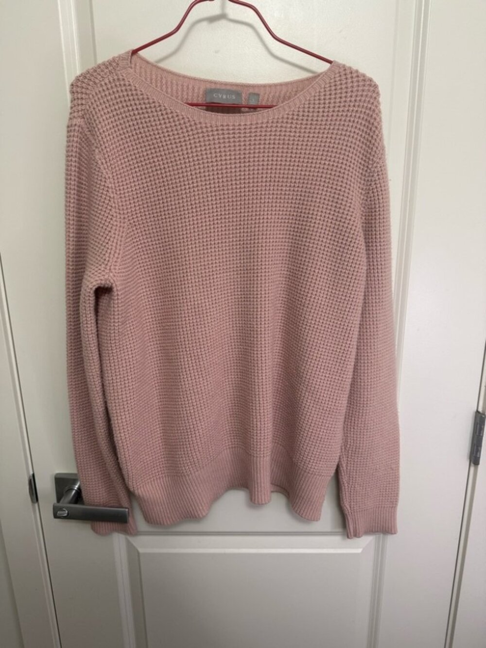 Cyrus Pink Soft Women's Sweater in size L